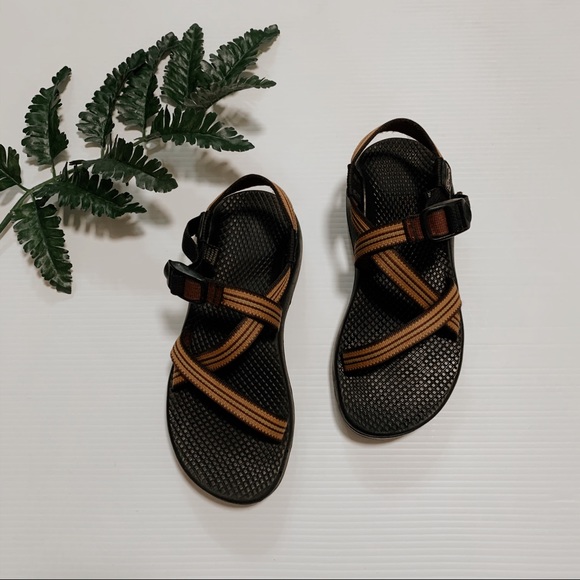 Chaco Shoes - Tan/brown womens size 7 chacos